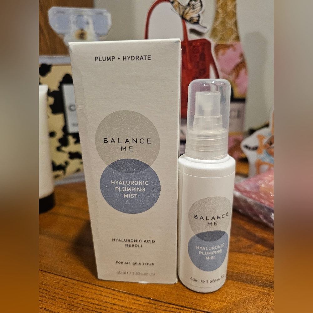 Nib! Balance me hyaluronic plumping mist 1.52 fl. Oz. For all skin types
